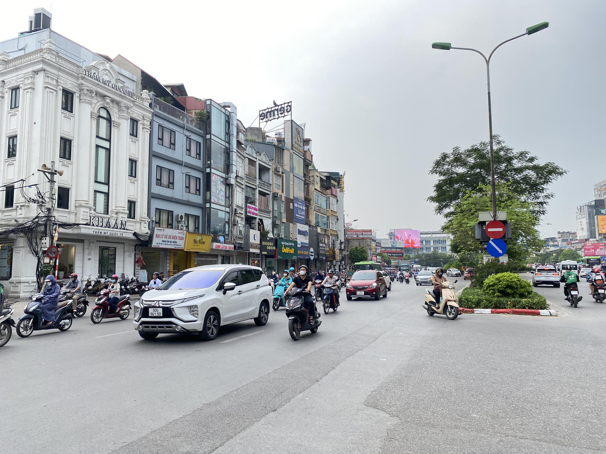 Bán siêu phẩm mặt phố Xã Đàn – Đống Đa - DT 128m2 - 8 tầng - 2 mặt phố.