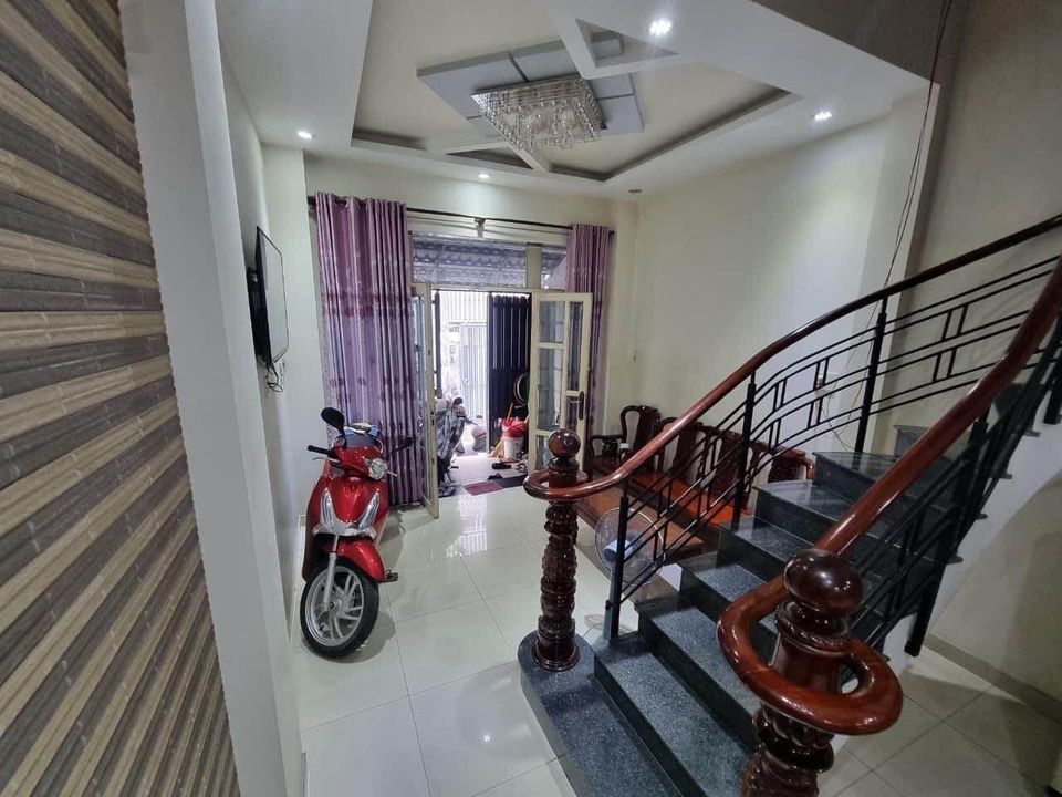 NHÀ 4 TẦNG NỞ HẬU - LÂM VĂN BỀN - GIÁ CHỈ 5,8TỶ - GẦN ĐH MARKETING - TRUNG TÂM QUẬN 7