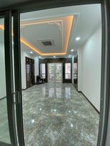 CHỈ 18 TỶ SỞ HỮU NHÀ VỊ TRÍ ĐẸP, MT TO, VỈA HÈ, Ô TÔ TRÁNH, KINH DOANH ĐỈNH QUẬN CẦU GIẤY.