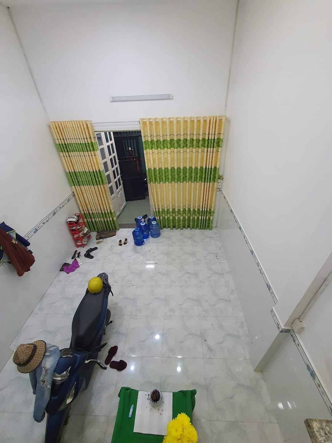 Đường Lê Văn Quới Bình Trị Đông Bình Tân 4m ×14m 3PN Sát bên Ngã tư 4 xã Giá 3.8 tỷ.