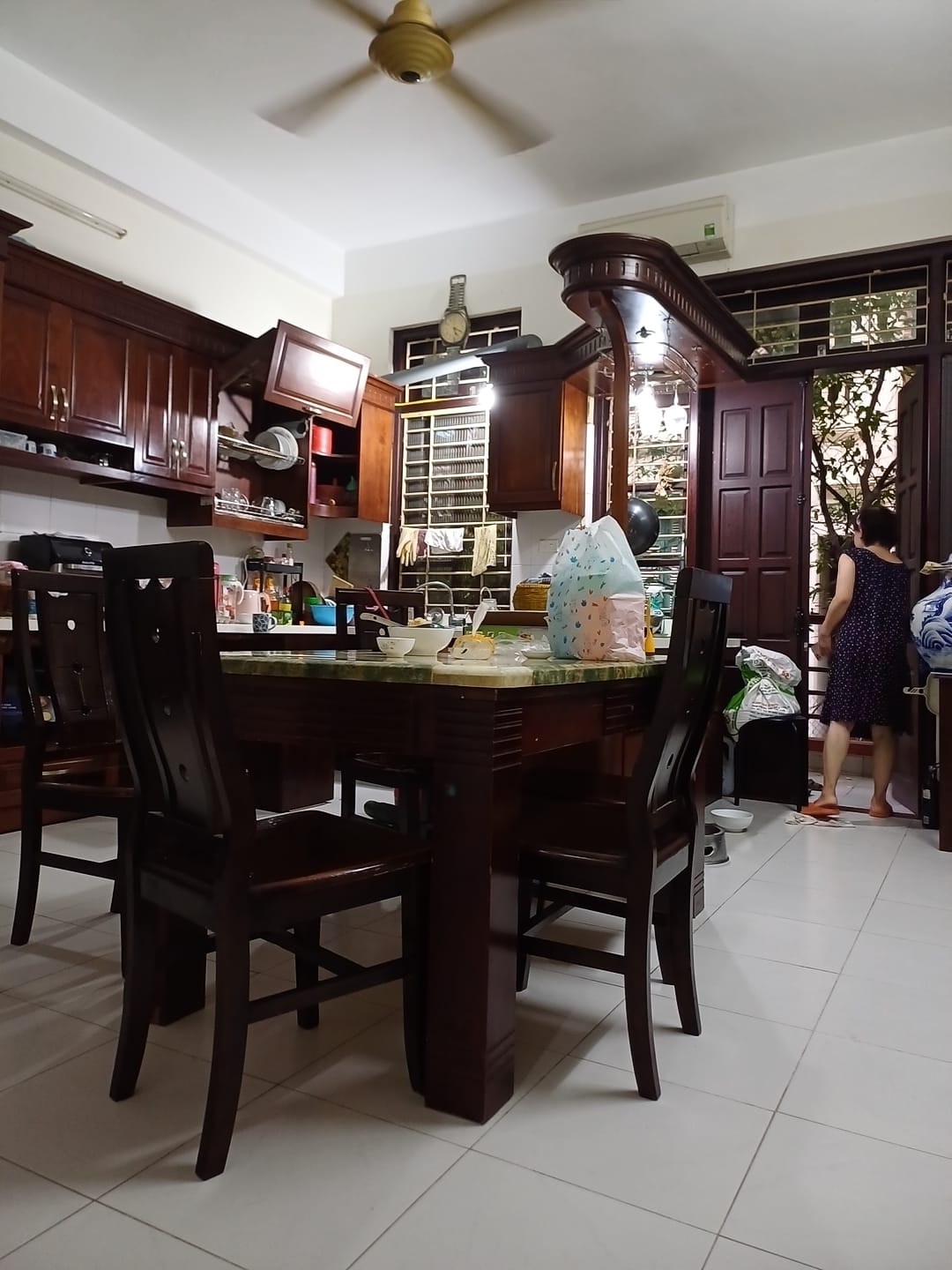 Biệt Thự Sân Vườn - Bạch Mai - Bề Thế - OTo Tránh 10M - Ngõ Thông Khu ĐH Kinh Tế #84M #13Tỷ5.