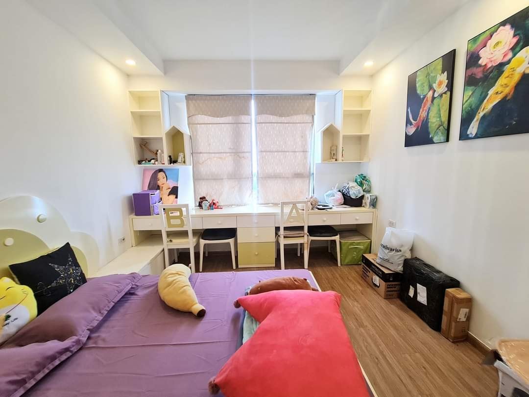 Bán nhà ngõ Lệnh Cư, 2 mặt ngõ, nhà đẹp, 42m, 4Pn, 4.2 tỷ.