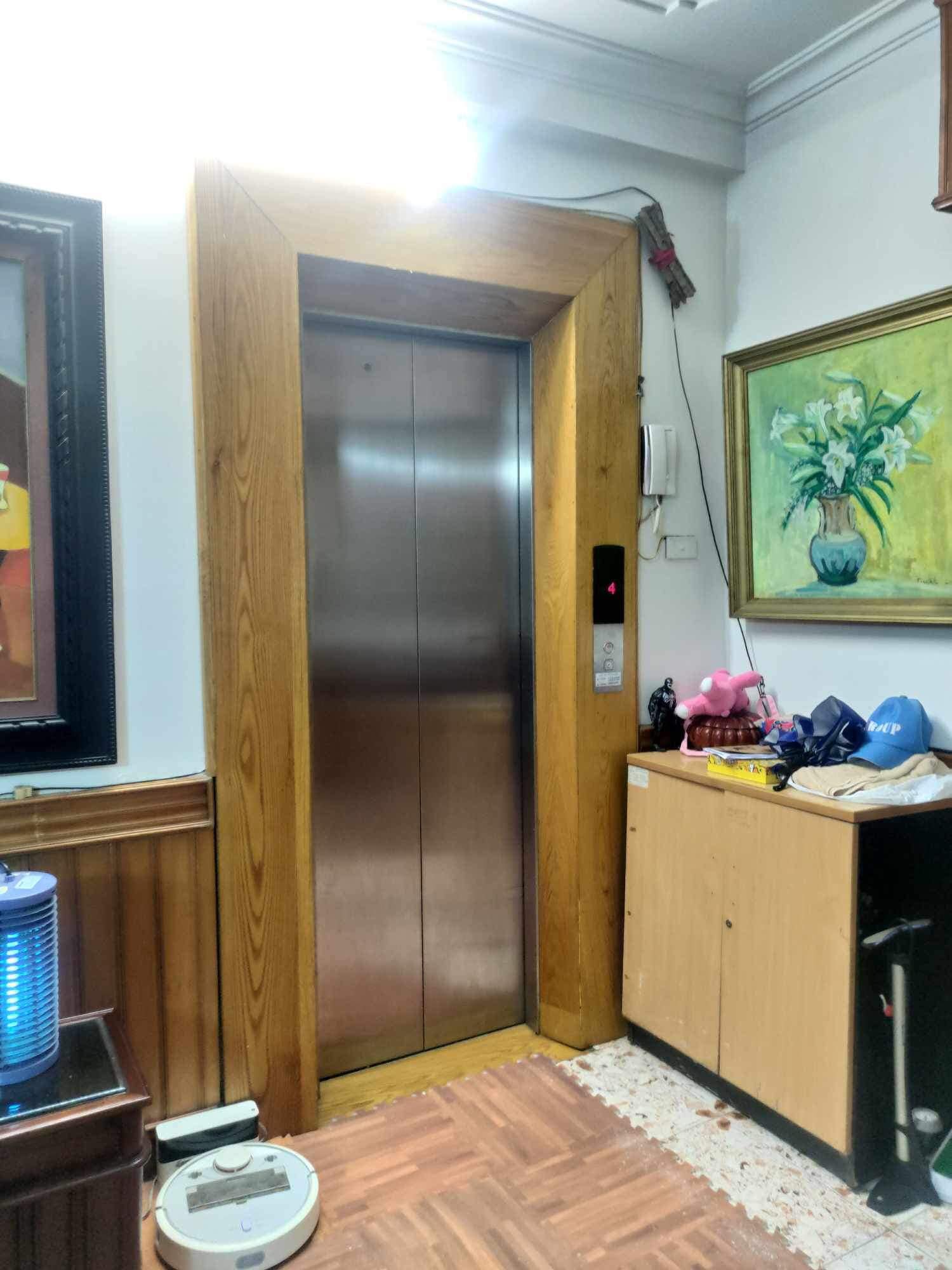 Nhà Thái Hà 120M2 6 Tầng Thang Máy MT 5.5M 14.2 Tỷ - Ô TÔ Vào nhà.