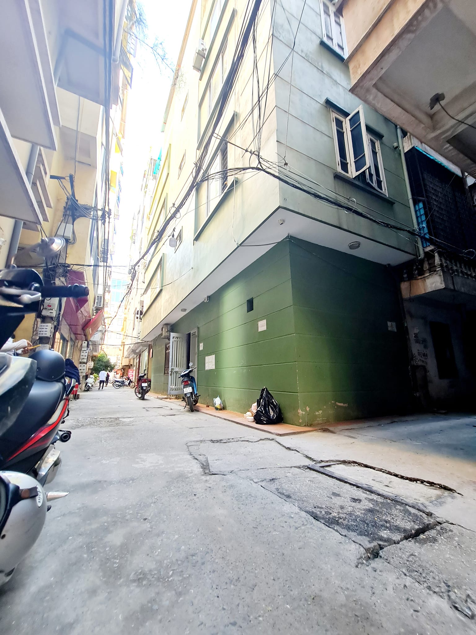 Bán Nhà PL 3 Mặt Tiền -Ô tô Ngõ 130 Xuân Thuỷ Cầu Giấy 50/75T2 m2, 4 Tầng Mặt tiềm 14m, Giá 12 tỷ.