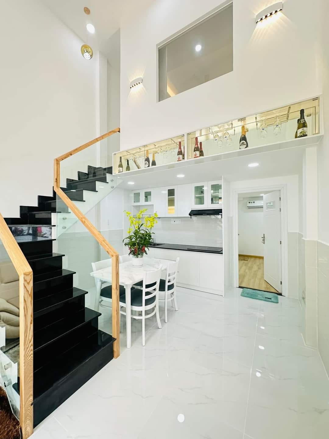 BÁN NHÀ LẠC LONG QUẬN 41M 2 TẦNG .TÂN BÌNH MỚI ĐẸP GIÁ RẺ.