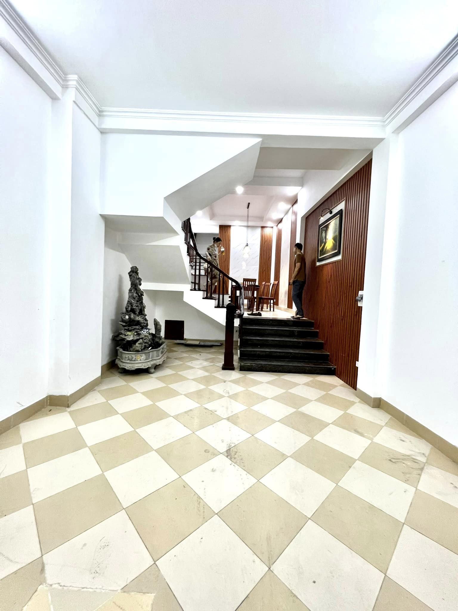 Bán nhà phố Thổ Quan, ngõ nông, rộng, nhà dân xây, 58m, 4PN, 6 tỷ 3.