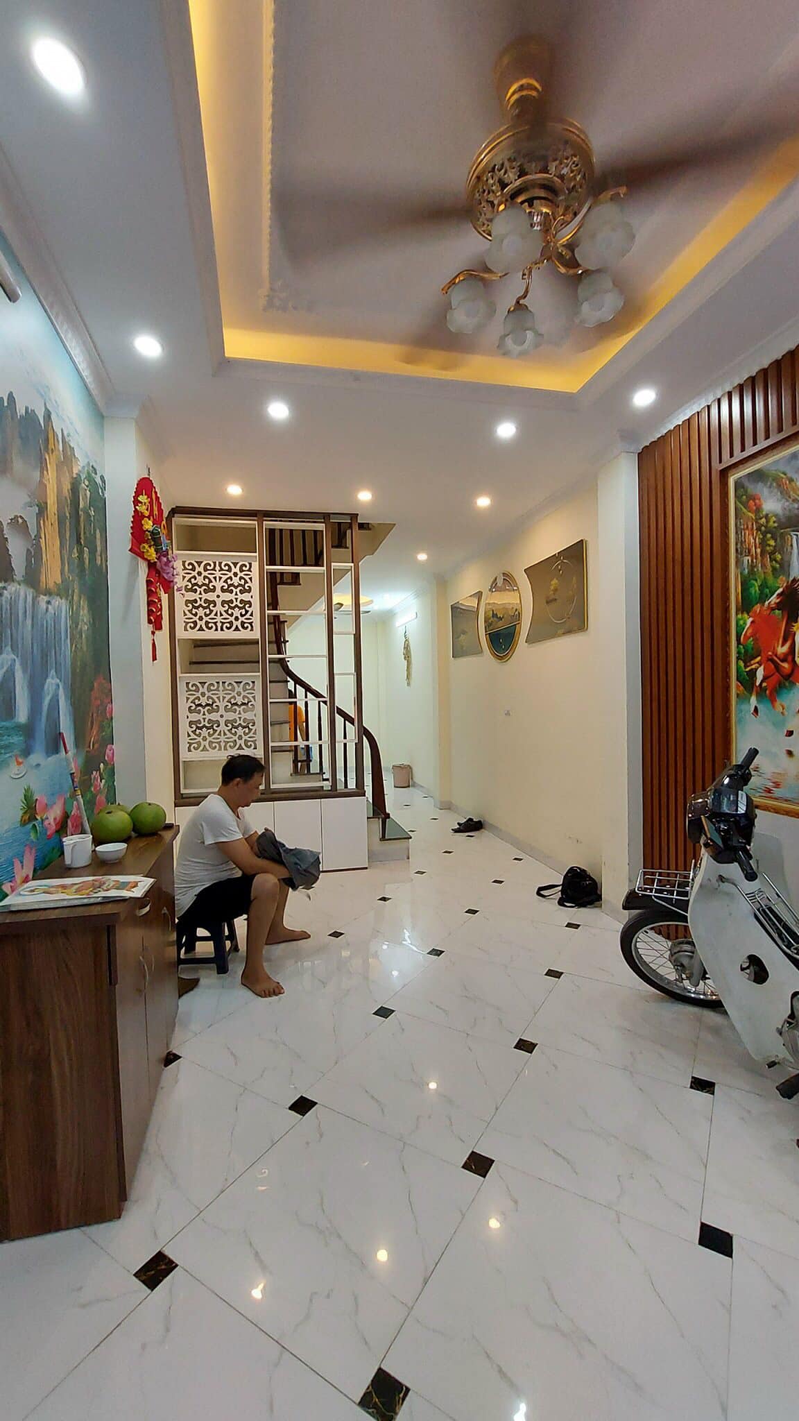 BÁN NHÀ ĐẸP NGÕ 141 TRƯƠNG ĐỊNH - 5 TẦNG, 36M Ở NGAY - GẦN PHỐ GẦN Ô TÔ - 6 NGỦ ĐỦ CÔNG NĂNG.