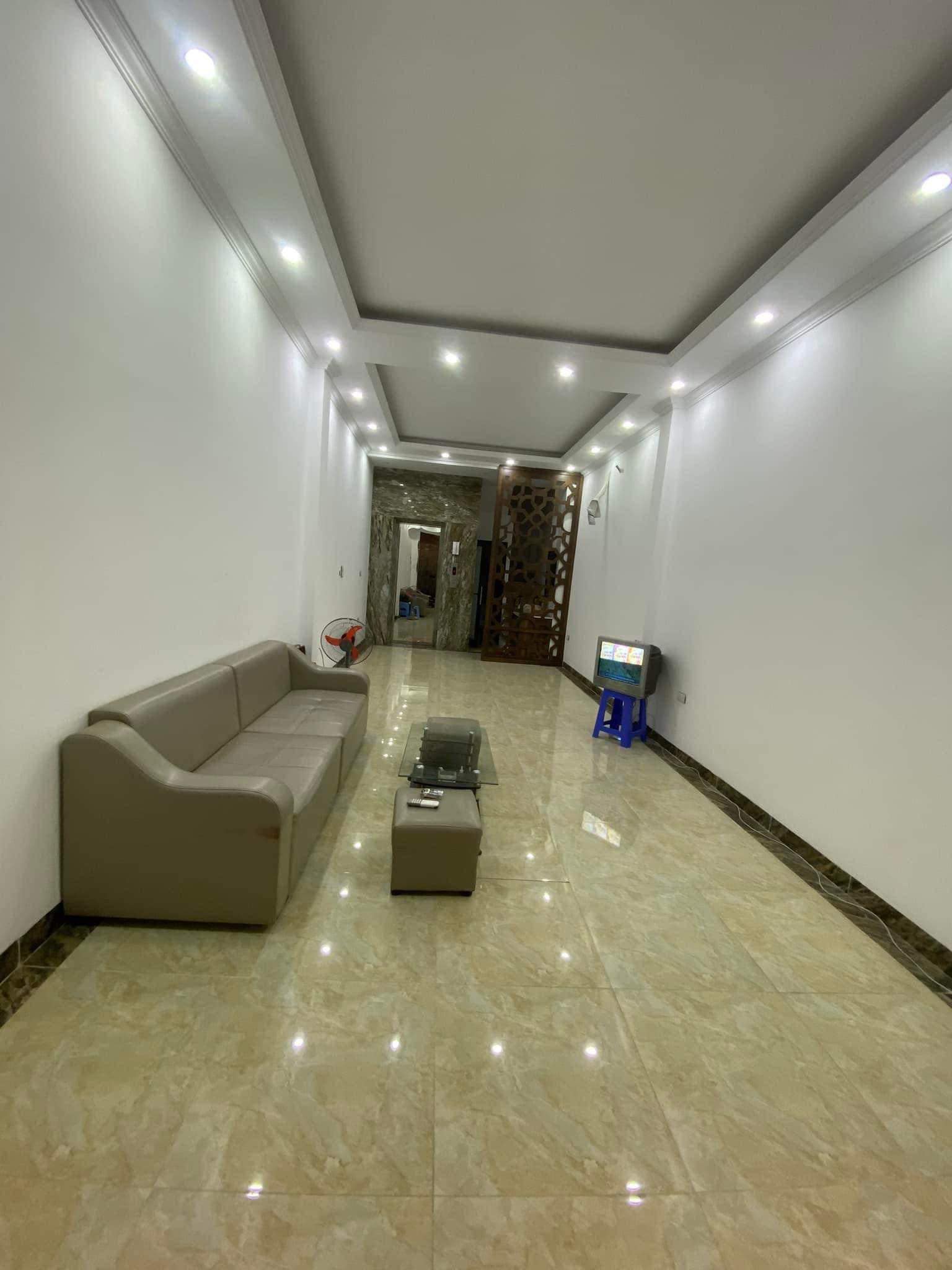 Bán nhà Phùng Chí Kiên, Cầu Giấy 45m2, 7 tầng thang máy, phân lô ô tô.