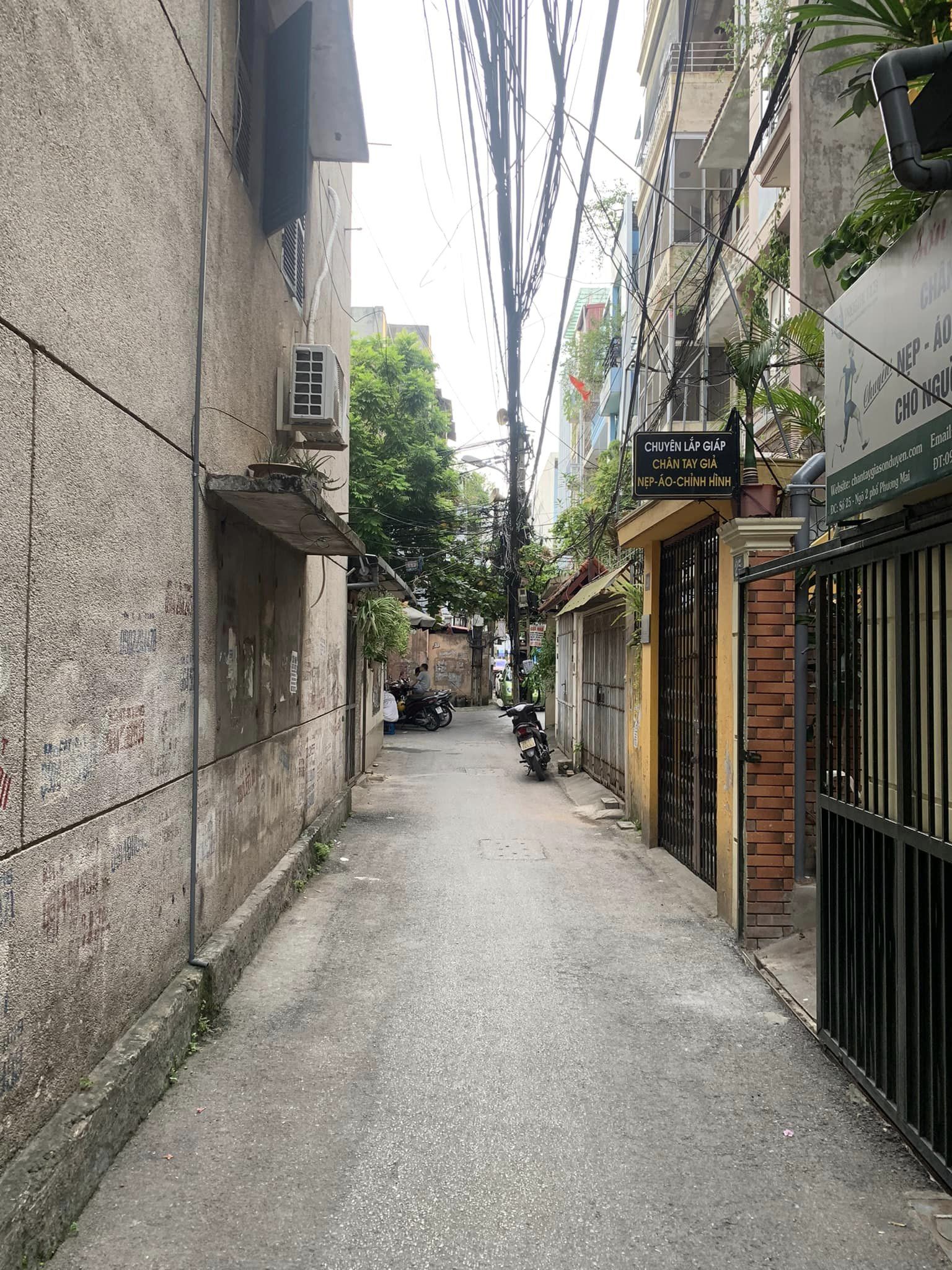 Bán Nhà Phương Mai 62M2 Ô TÔ Vào Nhà MT 4.1M 3 Tầng Gần phố 9.85 Tỷ- 2 thoáng.