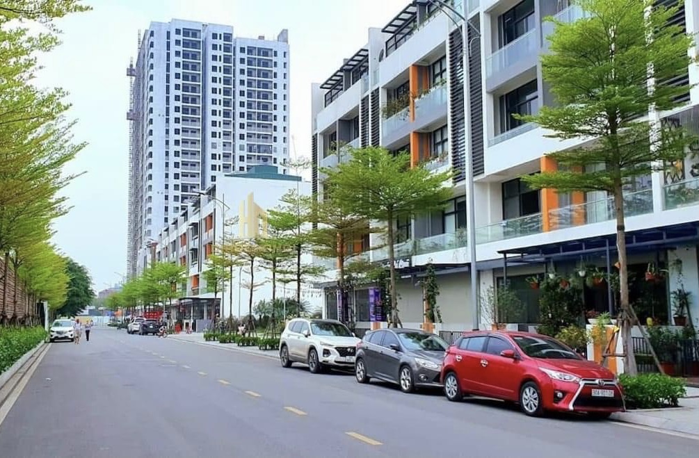 Giảm Thêm 1tỷ. Bán căn Shophouse khu liền kề, DT 76m2; MT 4.5m..