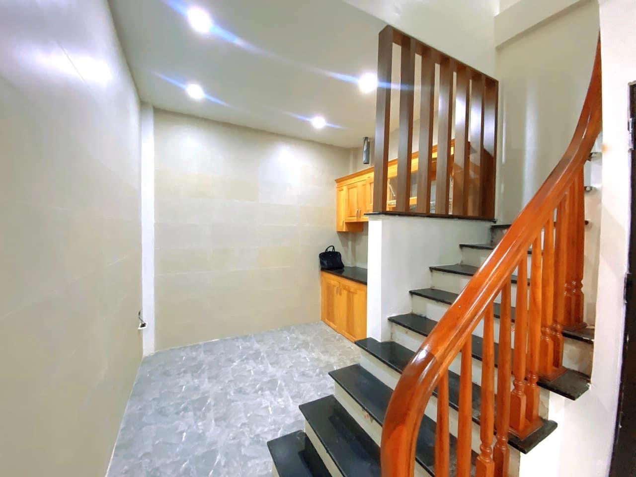 BÁN NHÀ 663 TRƯƠNG ĐỊNH QUẬN HOÀNG MAI - 35M 4 TẦNG MT 3.2M - CHỈ HƠN 3 TỶ NHÀ MỚI ĐẸP NGÕ THÔNG GIÁP NHỊ Ở SƯỚNG.