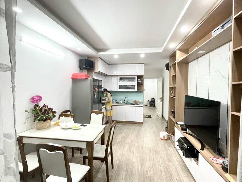 Bán Nhà CMT8,P 13, Quận 10, HẺM XH 48m2, 9,5 tỷ chủ cần bán trong tuần nhỉnh 8 TỶ.