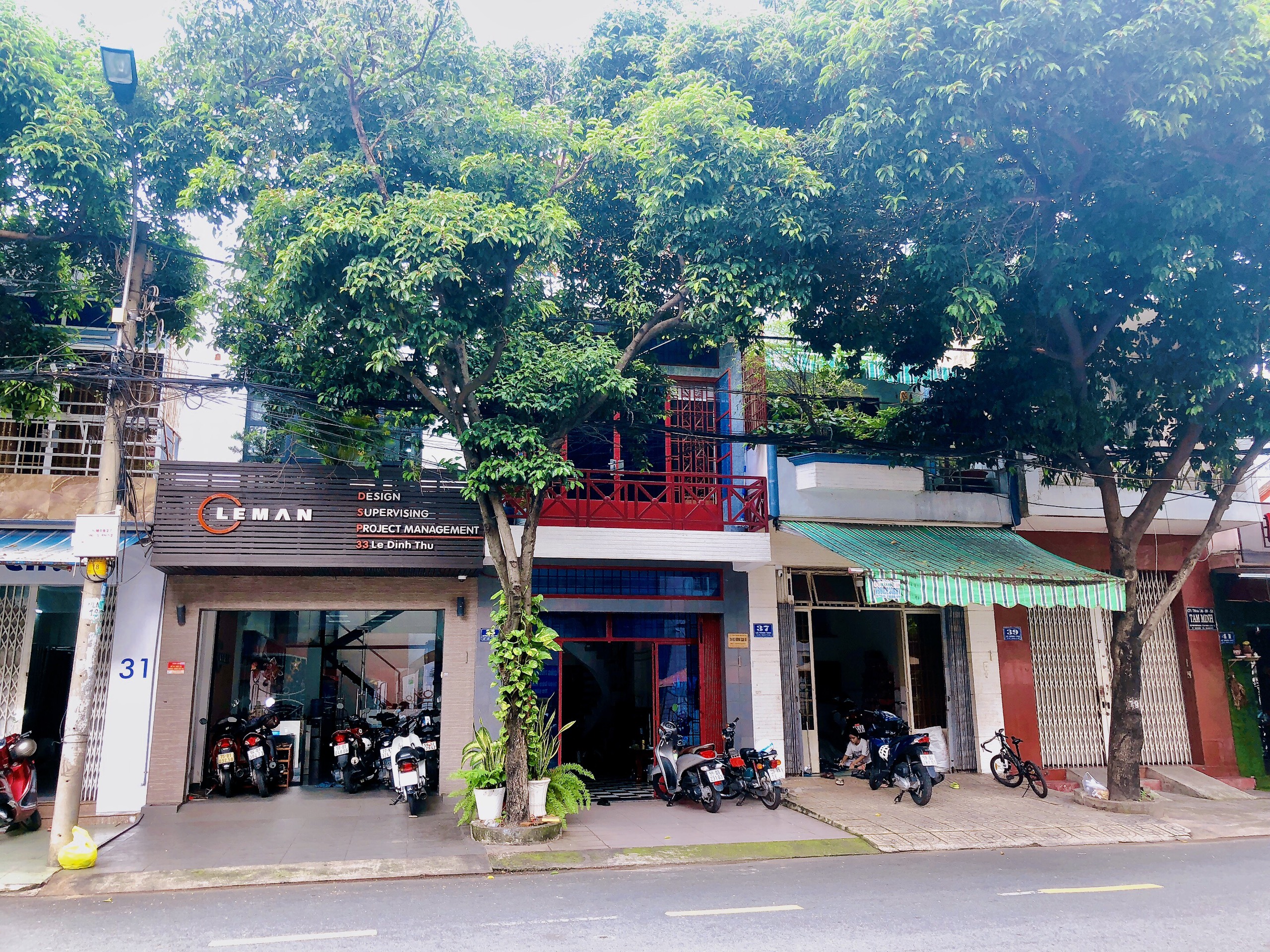 Bán nhà mặt tiền đường Lê Đình Thụ,DT:4.2x14m đúc 1 lầu ngay Vườn Lài giá 9.5 tỷ.