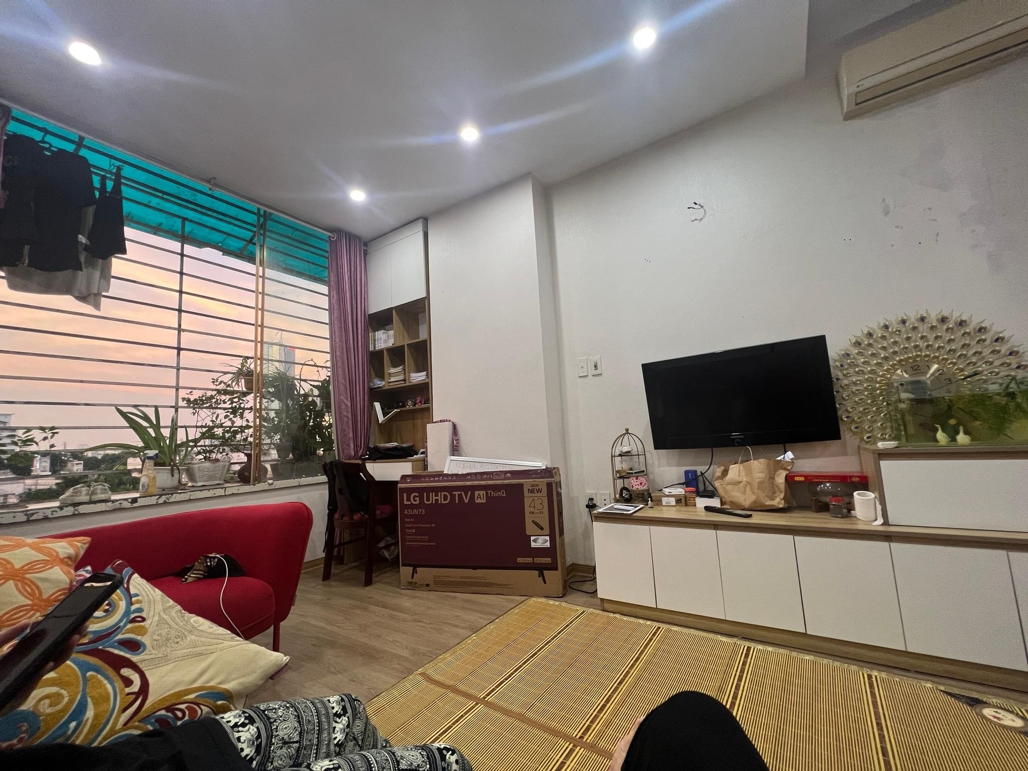 BÁN CĂN HỘ CHUNG CƯ 84 CHÙA LÁNG QUẬN ĐỐNG ĐA - 50M 1PN - NHỈNH 2 TỶ SĐCC FULL NỘI THẤT VỢ CHỒNG TRẺ & CON HỌC ĐẠI HỌC.