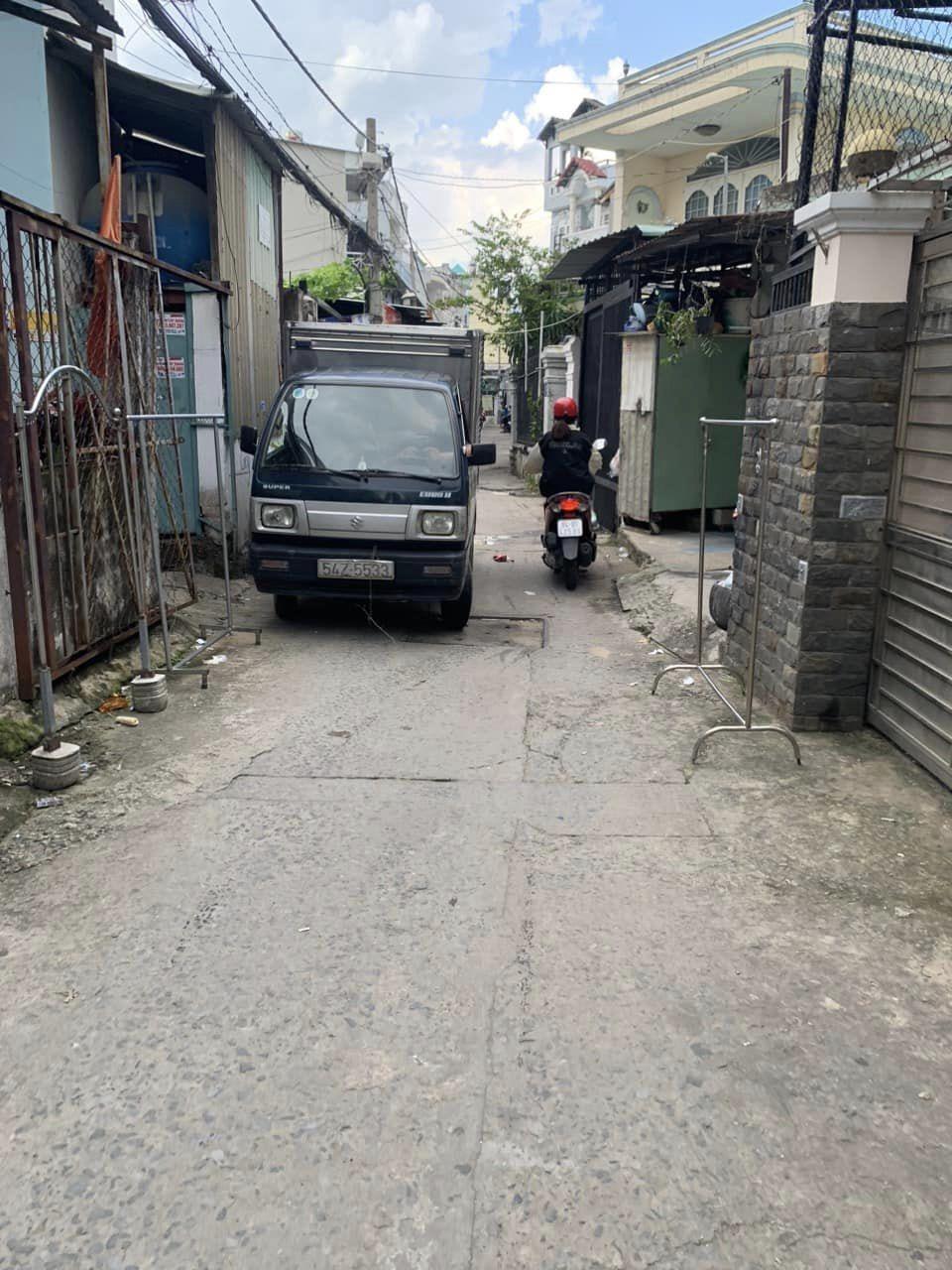 BÁN NHÀ GIÁ TỐT TRONG KHU TRẦN XUÂN SOẠN - 61.6M2 - NGANG 6.3M , CHỈ 7 TỶ.