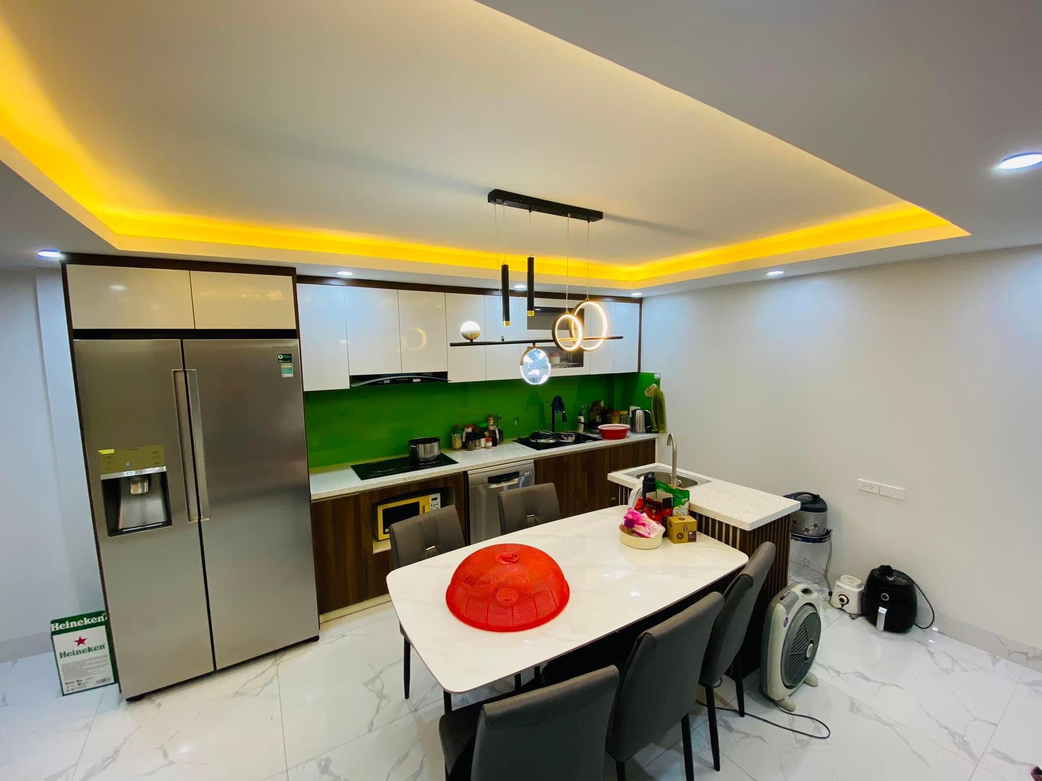 Bán nhà Mới đẹp phố Lương Thế Vinh- Gara Ô tô- 6 Tầng Thang máy, 55m2, MT5.4m giá 13.6 tỷ.