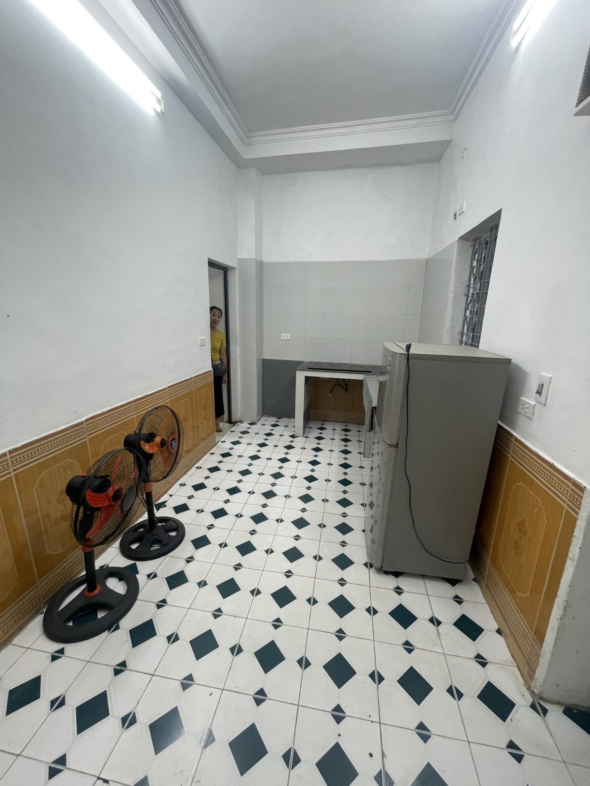 NHÀ ĐẸP CHO THUÊ NGUYÊN CĂN GỐC ĐỀ, HAI BÀ TRƯNG.