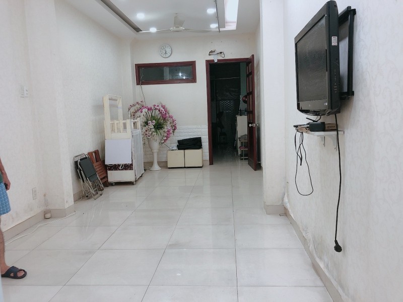 Bán nhà hẻm nhựa 8m Tô Hiến Thành, Quận 10, 55m2, 3 tầng, chỉ 8 tỷ XX.