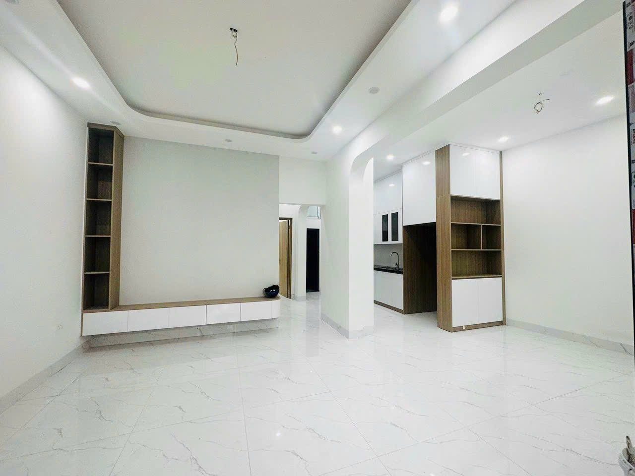 Bán căn nhà mới 4 tầng 73m2 tại Trâu Quỳ giá nhỉnh 4 tỷ.