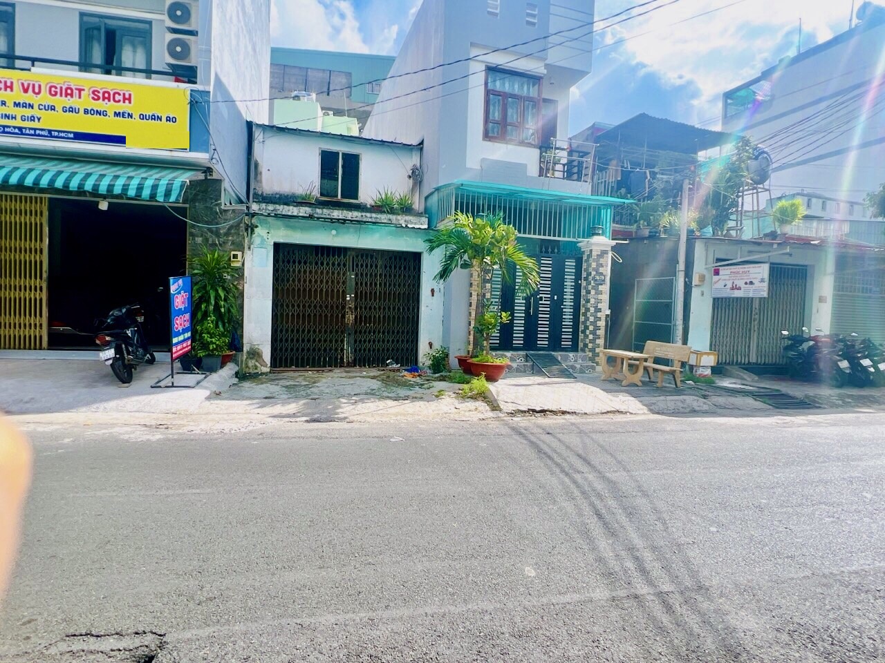 Bán nhà hẻm thông 12m đường Vườn Lài,DT:4x20m đúc 1 lầu giá 7.3 tỷ.