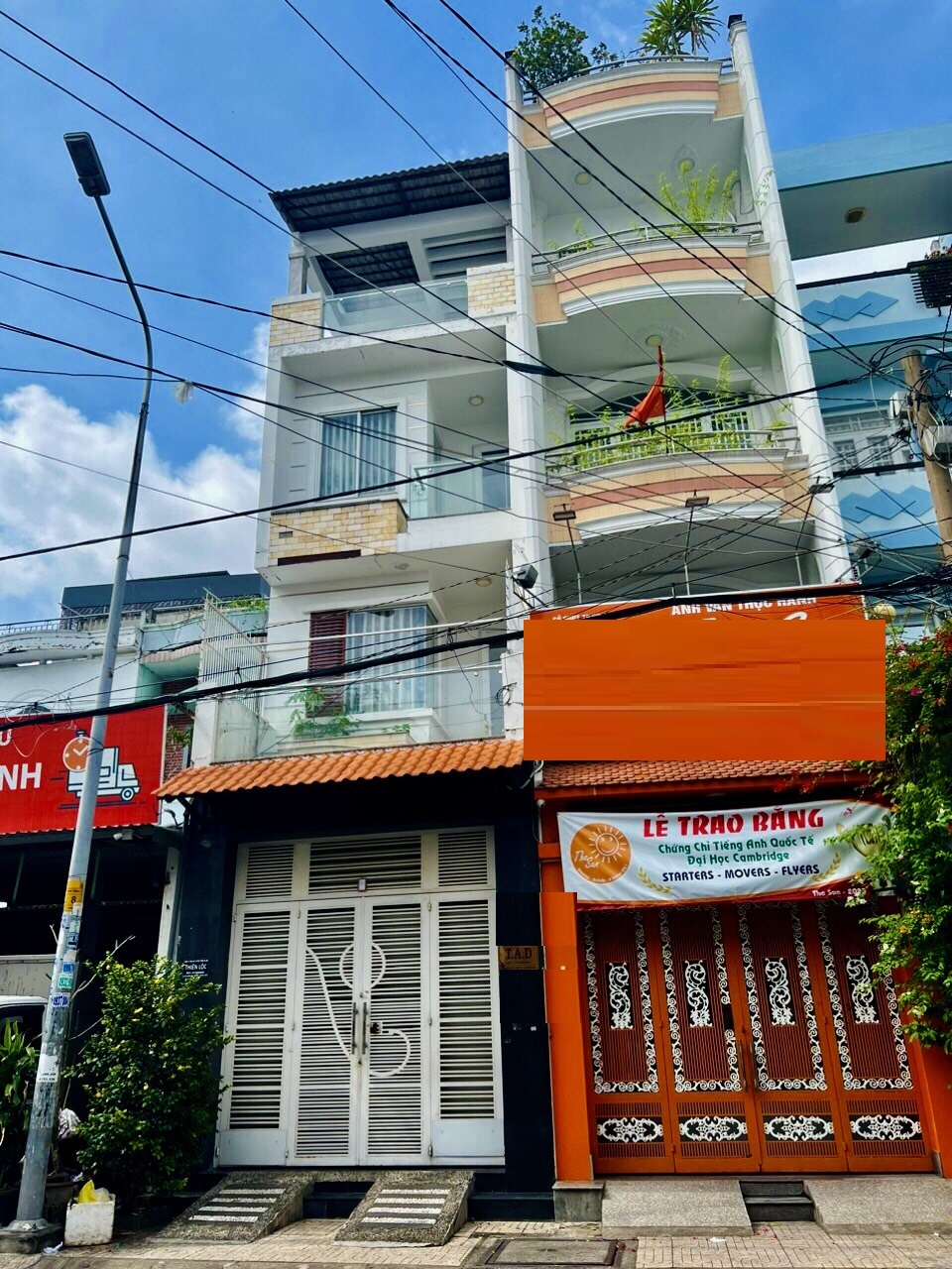 Bán nhà mặt tiền đường Ỷ LAN,DT:4x19m đúc 3 lầu nhà mới giá 13 tỷ.