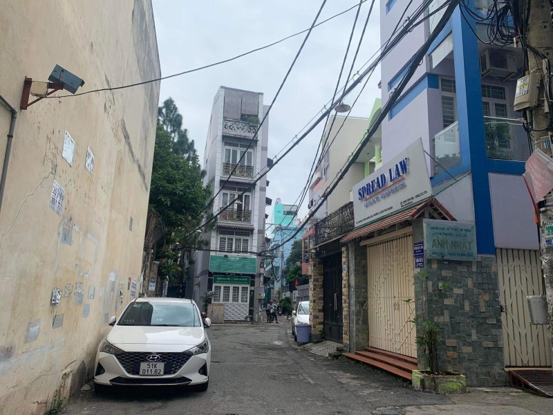 Bán nhà Hẻm Xe hơi Thích Quảng Đức, Phú Nhuận, 5 Tầng, Mới ở ngay.