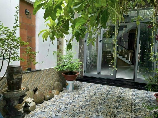 Giá tốt Bán nhanh nhà phố sân vườn Hẻm ô tô sân đậu ô tô Phường Bình Trưng Đông Quận 2 Nhà trệt 2 Lầu 0903034123 zalo