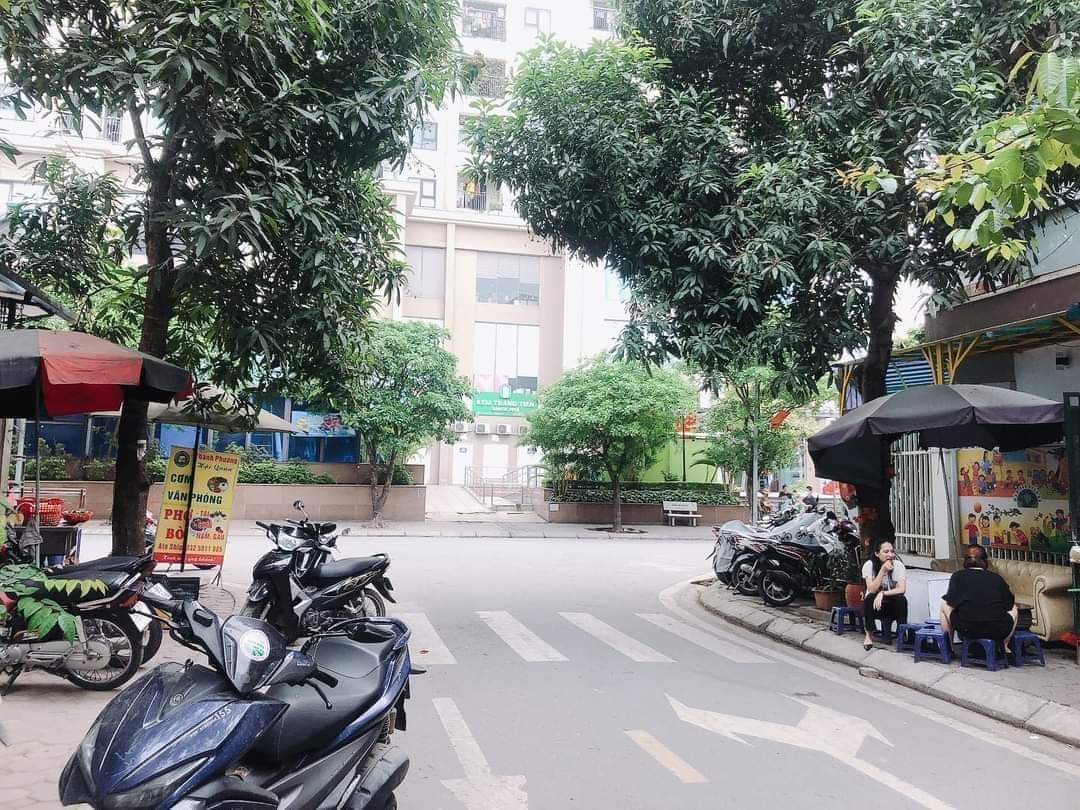Bán nhà Tam Trinh, phân lô vỉa hè 66 m2, 11 tỷ 500.