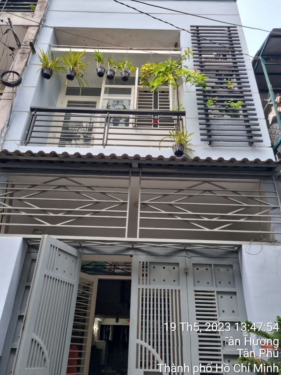 Bán nhà hẻm xe hơi thông đường Tân Hương,DT:4x13m đúc 1 lầu giá 5.3 tỷ.