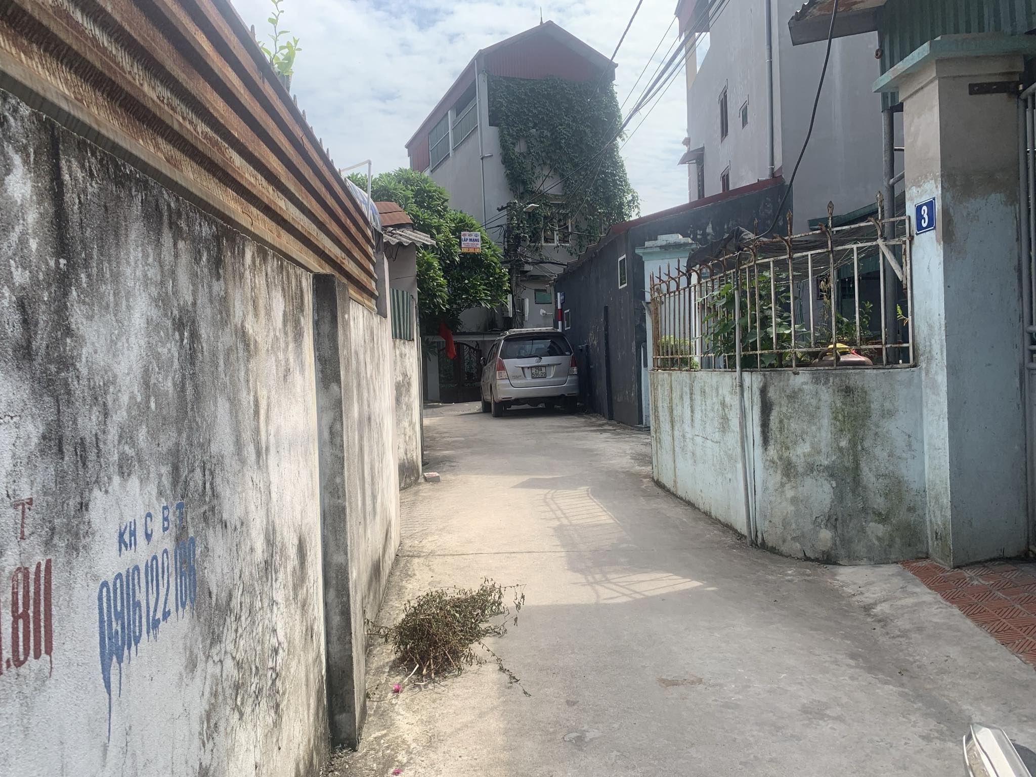 Bán nhanh 96m2 đất Cổ Bi, Gia Lâm đường 4 chỗ vào giá chỉ 35tr/m2.