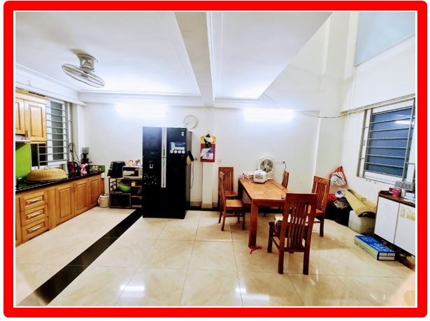 Bán Nhà Ngõ 32 Đỗ Đức Dục Mễ Trì, Giá Rẻ 50m2, 4 PN chỉ 4 Tỷ.