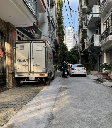 BÁN NHÀ NGÕ 22 LĨNH NAM GẦN NGÕ 13 LĨNH NAM QUẬN HOÀNG MAI - 31M 6 TẦNG MT 3.1M - NGÕ THÔNG OTO VÀO NHÀ KINH DOANH NHÀ MỚI ĐẸP THANG MÁY.