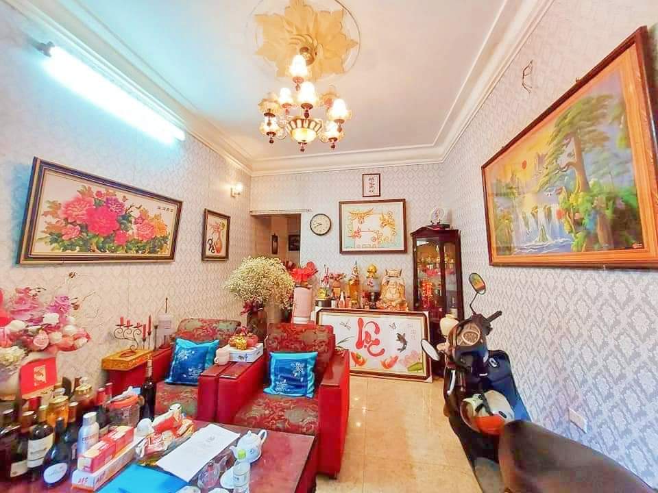 Bán nhà ngõ Chợ Khâm Thiên,lô góc,xe ba gác đỗ cửa,gần TrườngTrung Phụng,34m2×3 tầng,mt3,7m