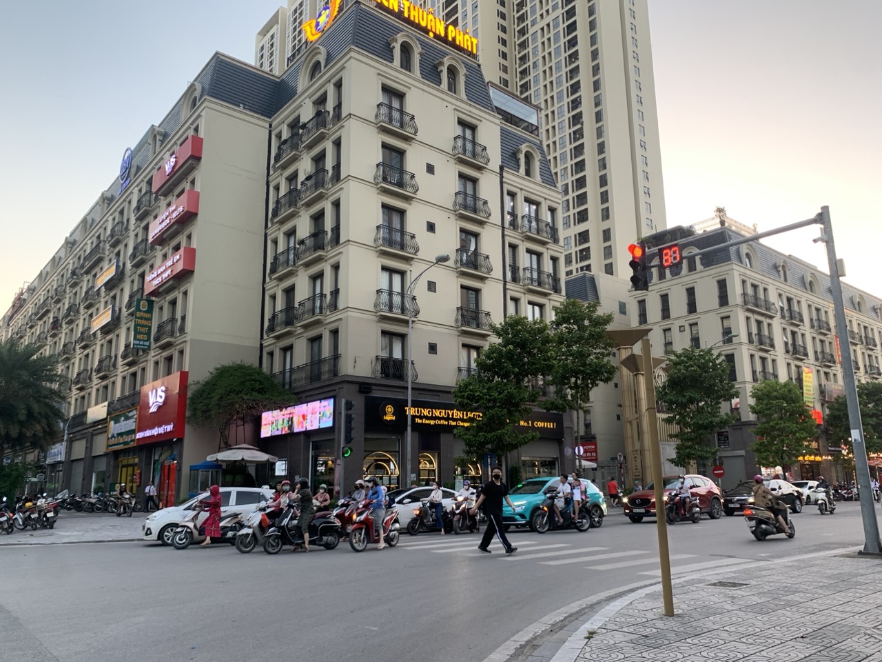 SHOPHOUSE TERRA AN HƯNG, KINH DOANH, 7 TẦNG THANG MÁY, MẶT TIỀN 6.5M, GIÁ TỐT.