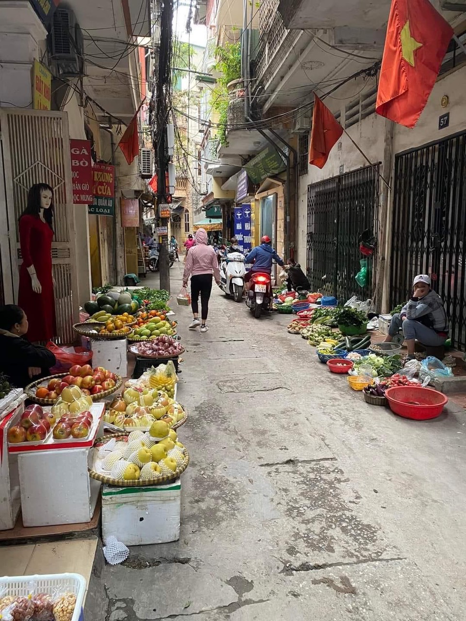 SẦM UẤT QUÁ, MẶT CHỢ NGUYỄN TRÃI, KINH DOANH SUPER ĐỈNH, HƠN 4 TỶ CHÚT.