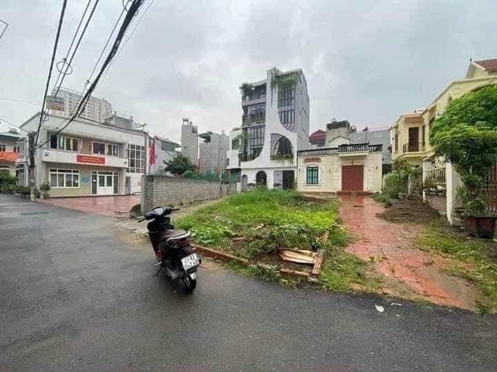 ĐẤT PHÂN LÔ HỮU LÊ, Ô TÔ TẢI TRÁNH, CHỈ 2.X TỶ.