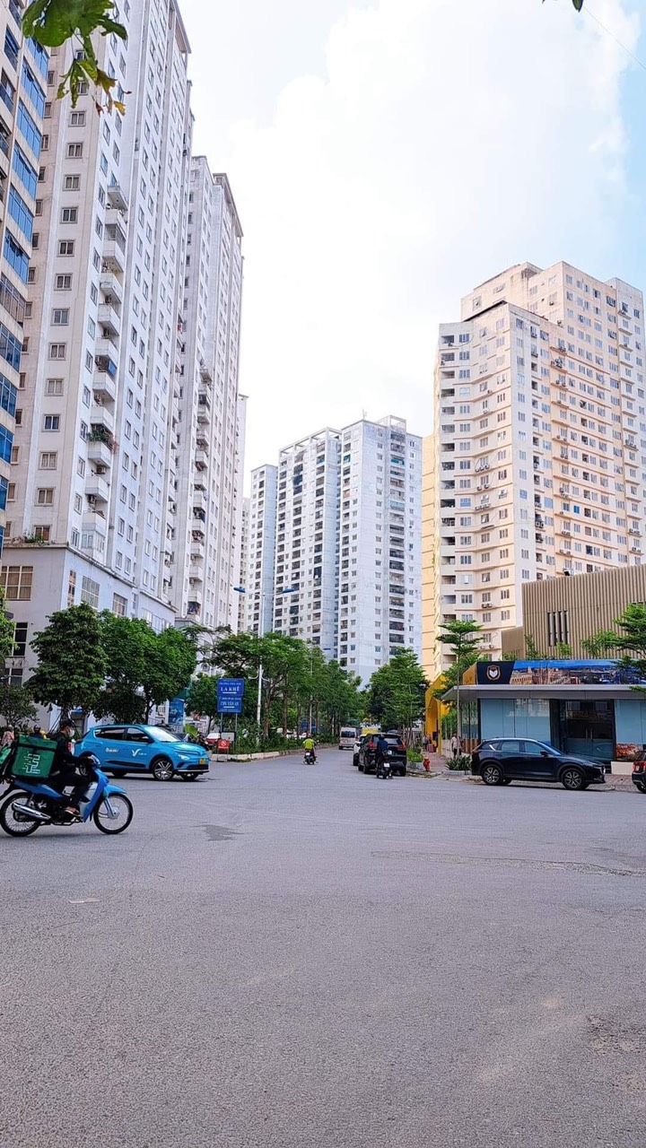 Đặc Biệt, Liền Kề Văn Khê, 130m, mặt tiền 5m, 11.51 tỷ.