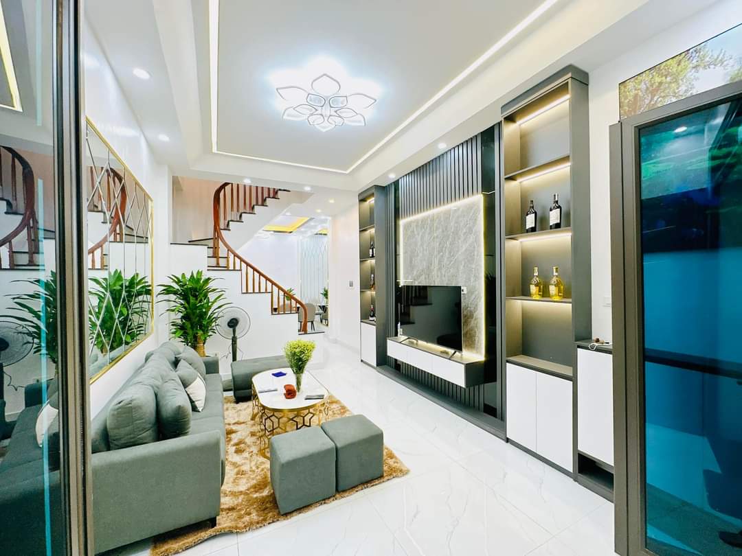 NHÀ TỔ 6 ĐA SỸ, 35M, FULL NỘI THẤT 3.X TỶ.