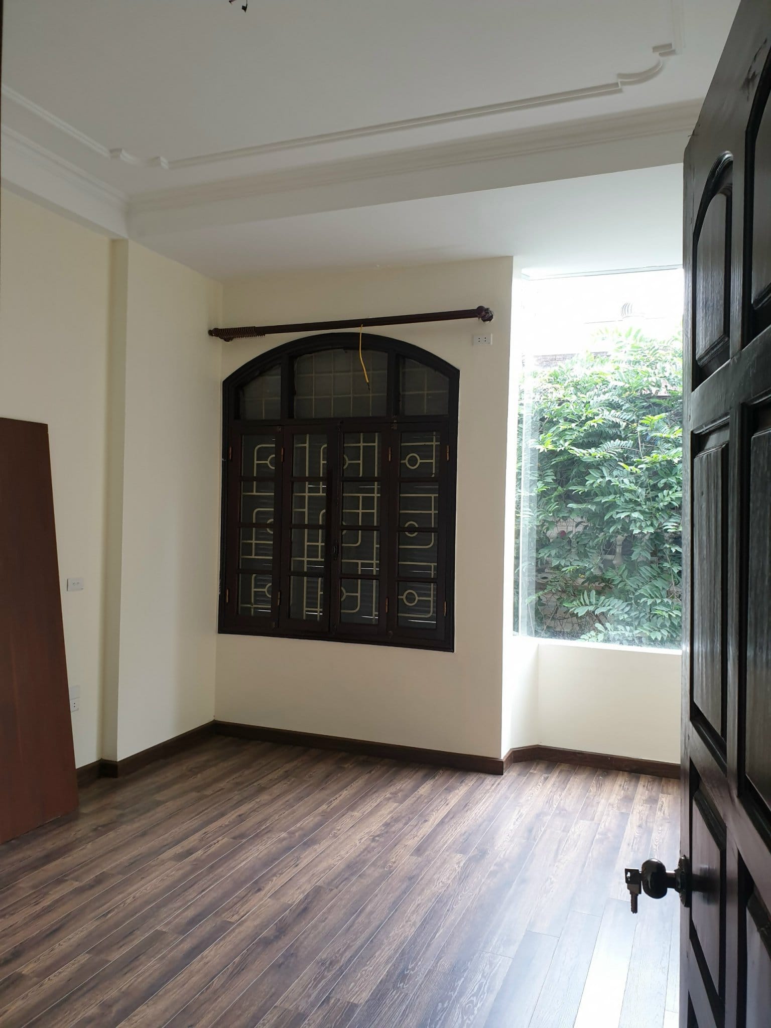 Khương Hạ: bán nhà mặt phố, lô góc, kinh doanh, ô tô đỗ 24/24, 50m x 5T, MT: 5,2m, gần 8 tỷ.