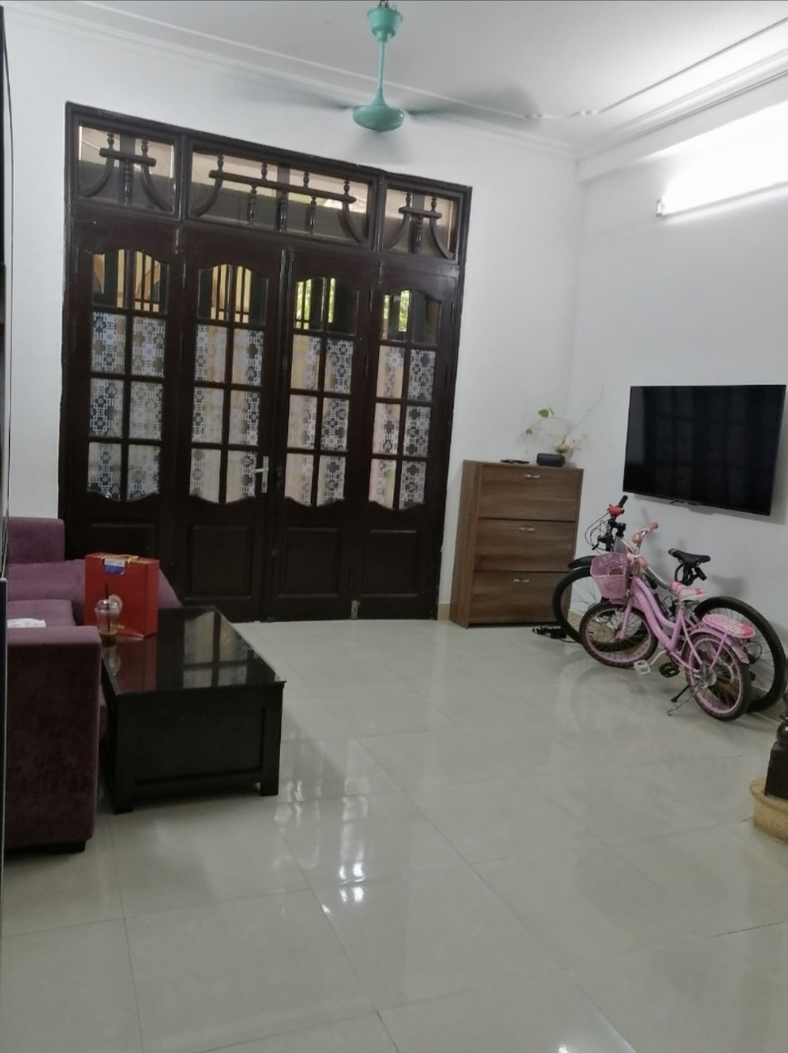 Bán Nhà Bồ Đề Căn Góc Ngõ Thông Ô Tô, 35m2 x 4 Tầng, Ở Sướng, Sát Mặt Phố, SĐCC, Chỉ 4.7 Tỷ