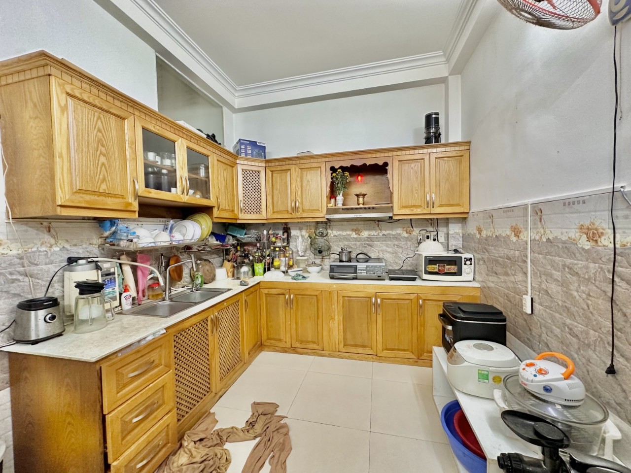 BÁN NHÀ ÂU CƠ 4 TẦNG, 4PN, NGANG LỚN 4.6M, HXH CHỈ 5 TỶ XÍU.