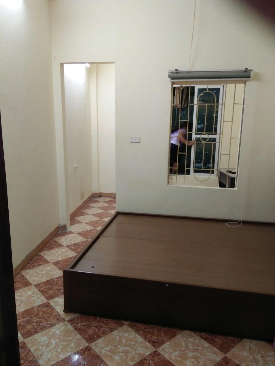 Cần tiền bán gấp nhà Minh Khai 10m ra mặt Phố Minh Khai DT 60m2x 3 tầng, MT 5,2 mét giá chỉ 6 tỷ 8.