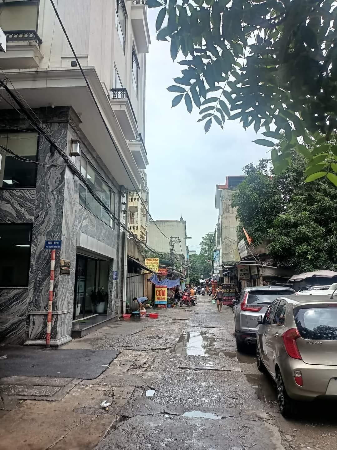 Bán đất Nguyễn Cơ Thạch 120m2, mt 6.5m, đường thông oto, kd sầm uất, giá 20 tỷ.