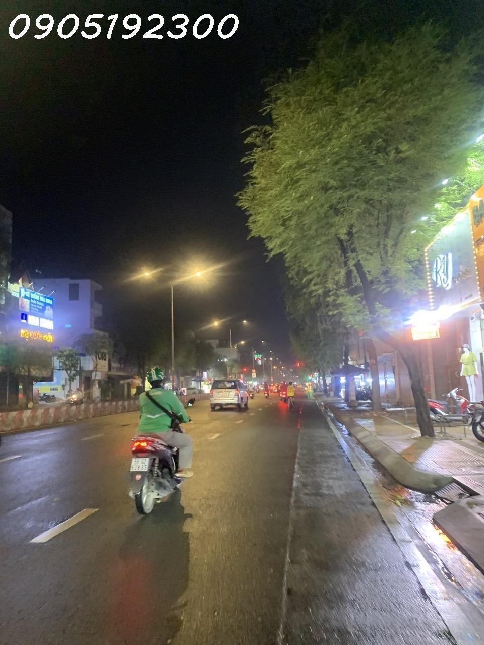 CHỦ NHÀ GIẢM 300 TRIỆU, GIÁ MỚI 4,5 TỶ NHÀ ĐƯỜNG LÊ TRỌNG TẤN. NGAY AEON TÂN PHÚ.