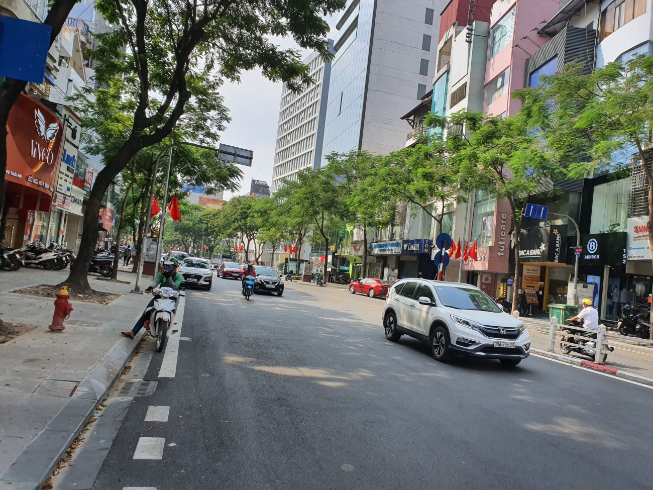 SIÊU PHẨM MẶT PHỐ KIM MÃ BA ĐÌNH DT 74M2 KINH DOANH ĐỈNH