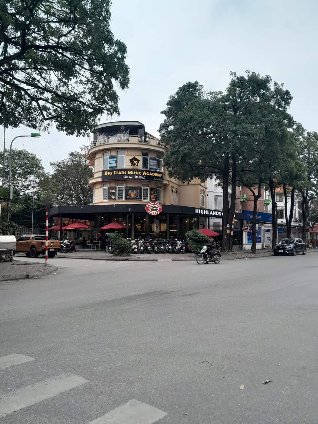 BIỆT THỰ VĂN QUÁN - HÀ ĐÔNG DT220M, 4 TẦNG, MT11M, GIÁ 33 TỶ.