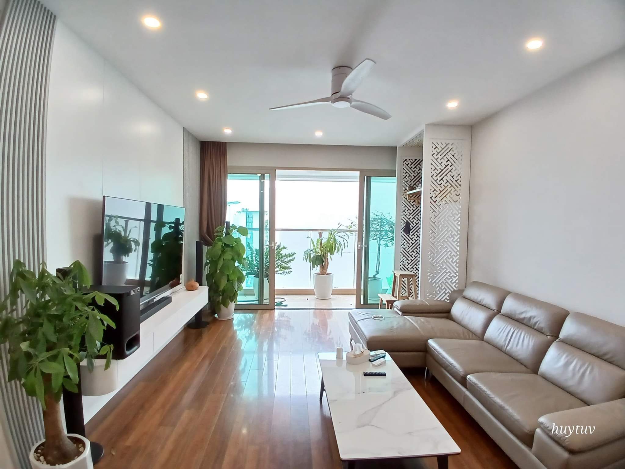 Bán nhà Phố PHẠM TUẤN TÀI, Cầu Giấy 5 tầng, mt 5m, ô tô, vỉa hè, còn mới, ở và KD.