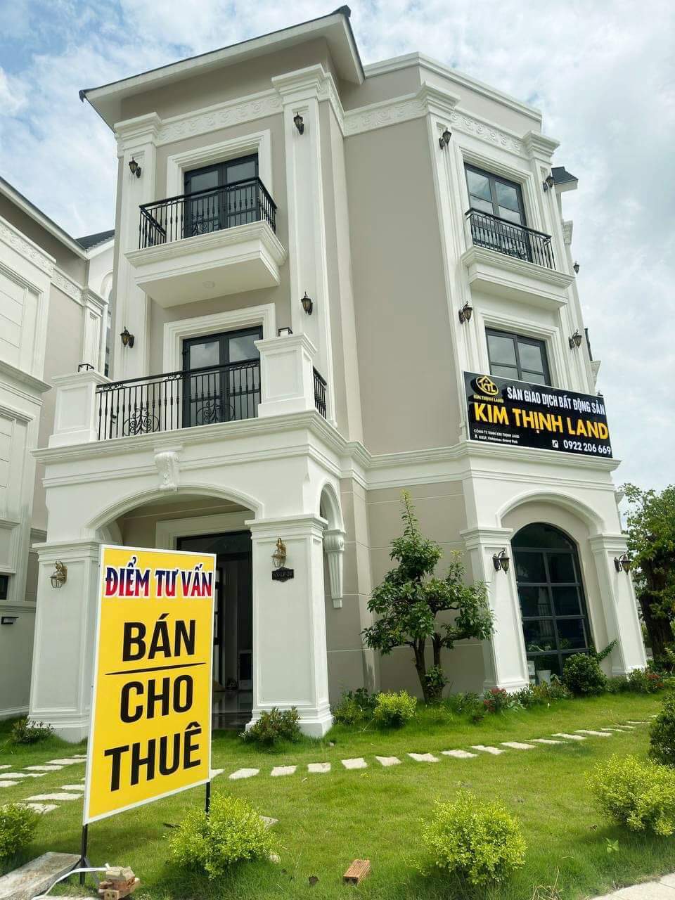 Hàng cho thuê tốt nhất hiện tại ( Vinhomes Grand Park) ( đã hoàn thiện không thang máy).