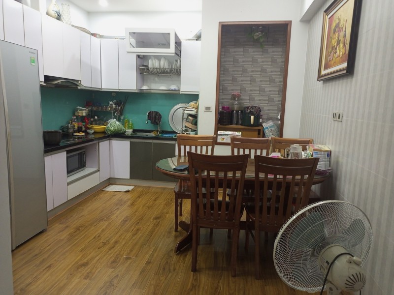 Bán nhà Tây Sơn 36m2 4 tầng, ngõ 3 gác đua, full nội thất, 4,2 tỷ.