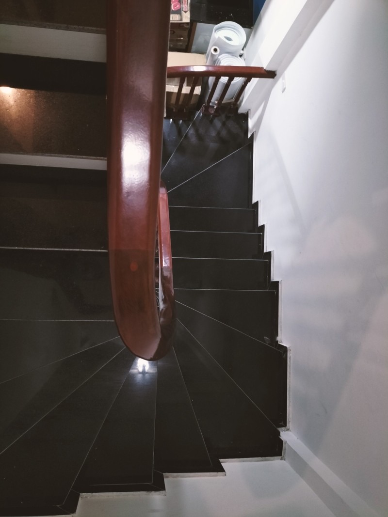 Bán nhà Thái Hà 30m2 5 tầng, nhà đẹp ở luôn, 2 thoáng, ngõ thông, nhỉnh 5 tỷ.